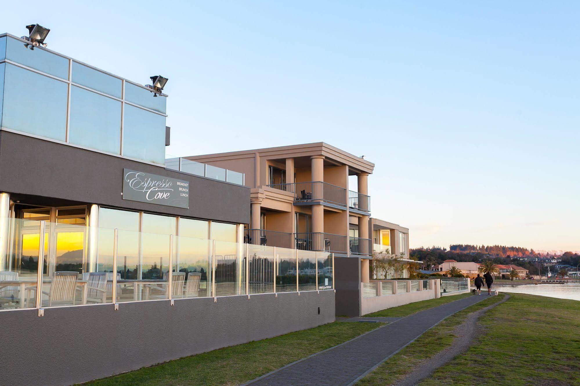 Boulevard Waters Taupo Exterior photo